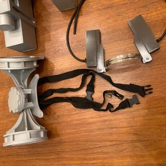 ODM Gear from Attack on Titan 3D Maneuver Gear Cosplay Eren, Mikasa, Levi, Armin - Picture 5 of 16